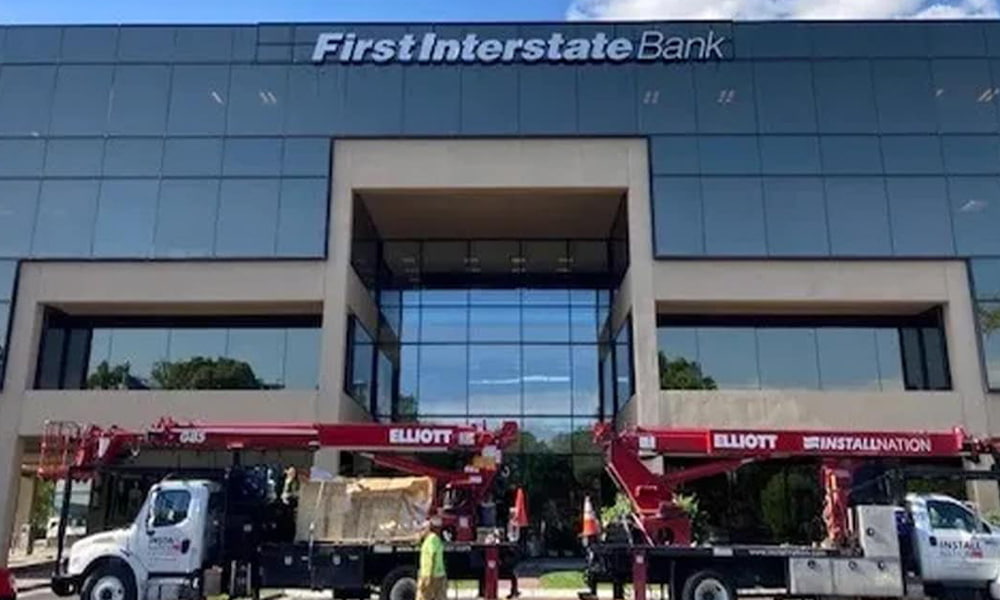 Exterior business signage bank high rise