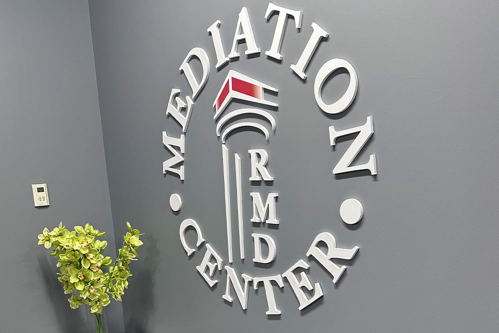 Mediation Center 3D signage